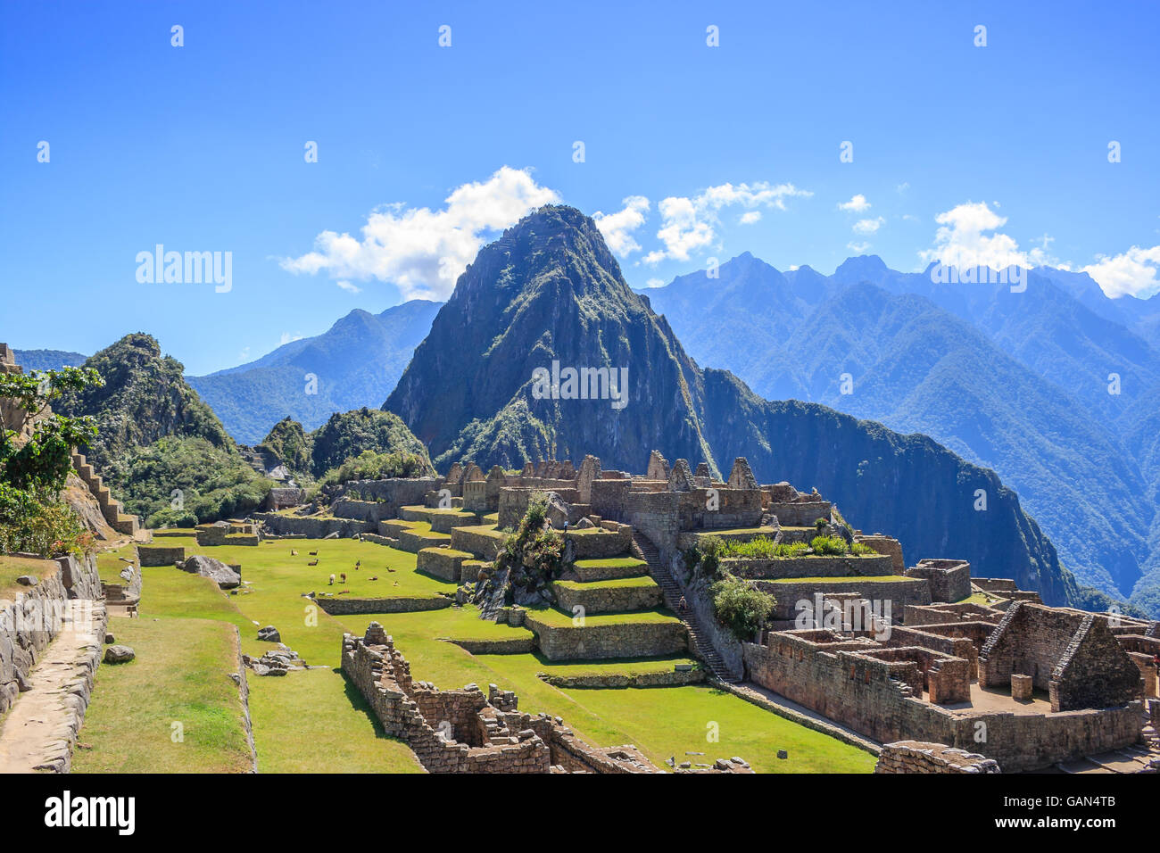Perù machu picchu ruins hi-res stock photography and images - Alamy