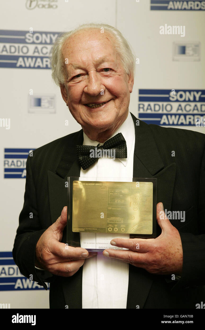 Brian Matthew with the Gold Award during the Sony Radio Academy Awards at the Grosvenor House Hotel in central London. Stock Photo