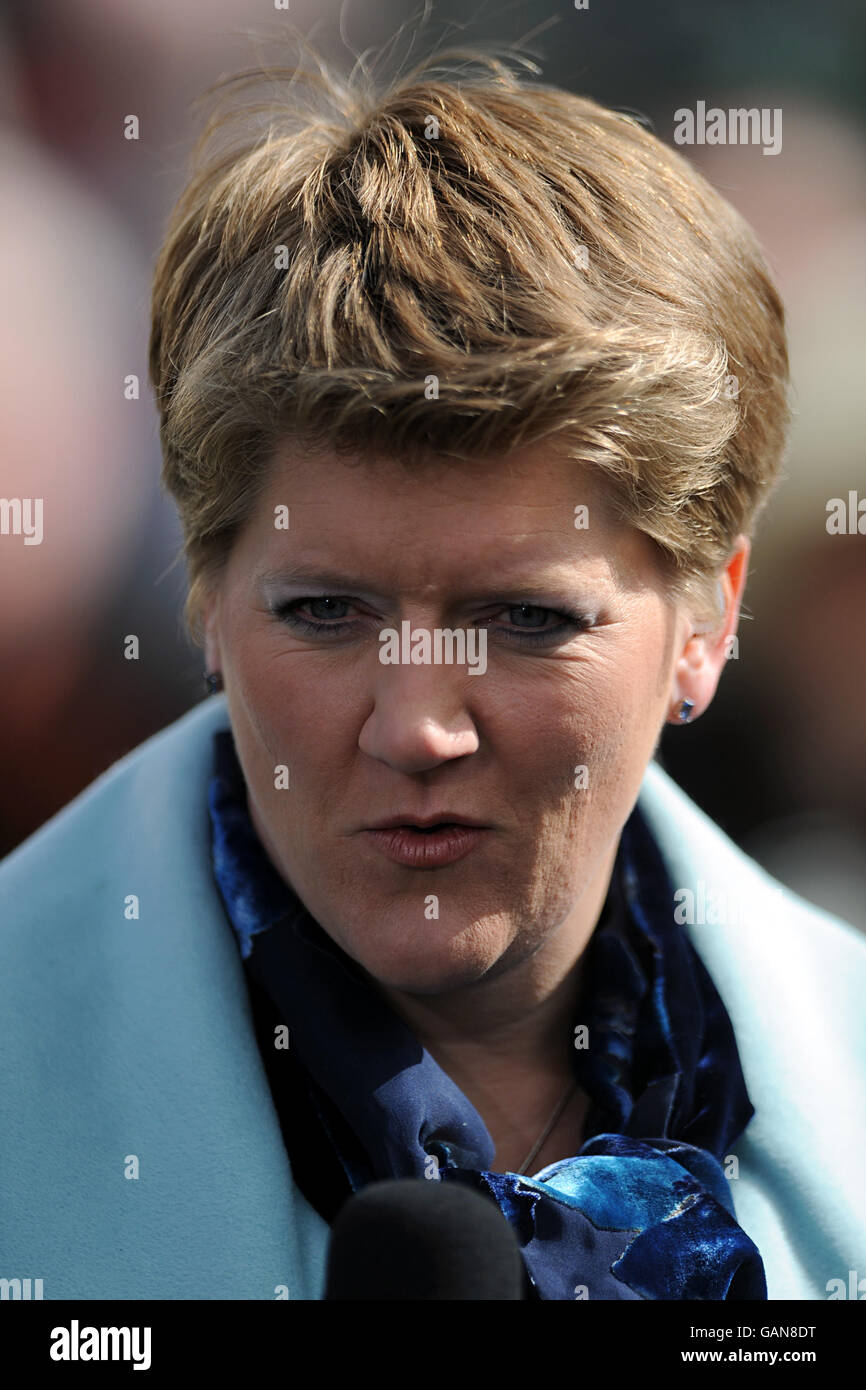 Clare balding horses hires stock photography and images Alamy