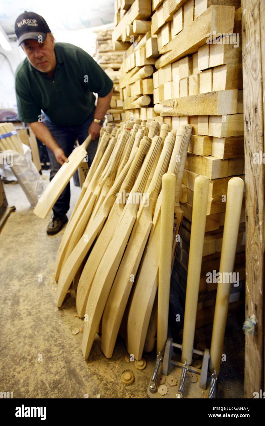 Cricket Handmade Cricket Bats Essex Stock Photo Alamy