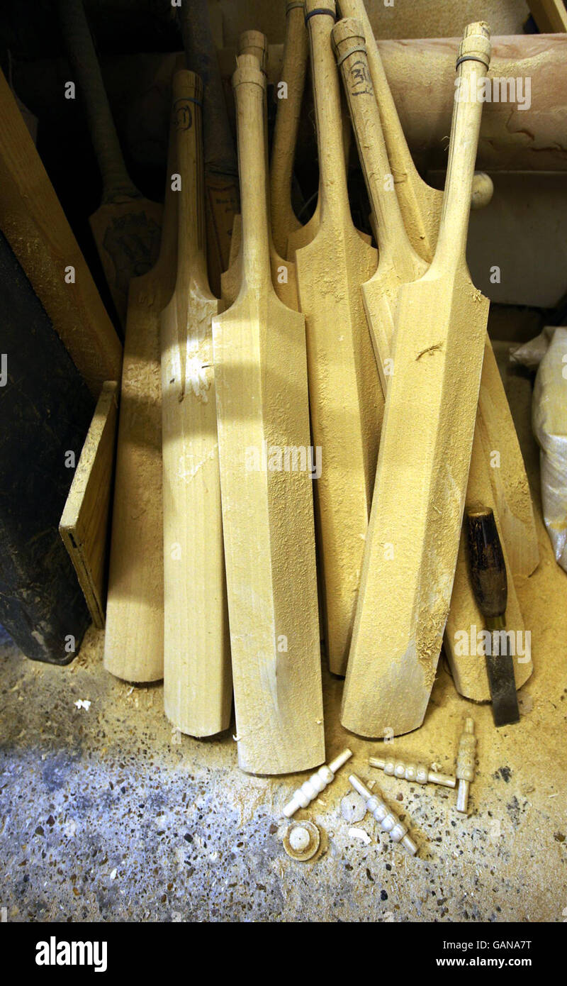 Cricket Handmade Cricket Bats Essex Stock Photo Alamy