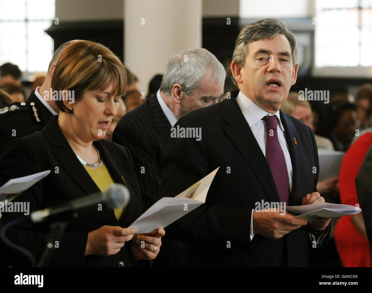 Prime Minister Gordon Brown and Jacqui Smith, Home Secretary sing a hymn during the memorial service for Stephen Lawrence at St Martin's in-the-Fields Church in central London. Stock Photo
