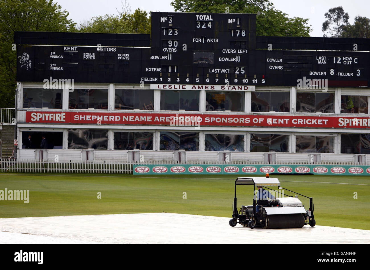 Cricket - Kent v New Zealand - Day Two - St Lawrence Ground Stock Photo