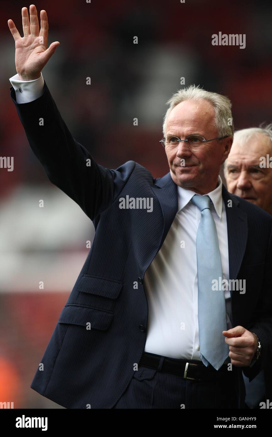 Soccer - Barclays Premier League - Liverpool v Manchester City - Anfield. Manchester City manager Sven Goran Eriksson, on the touchline prior to kick-off. Stock Photo
