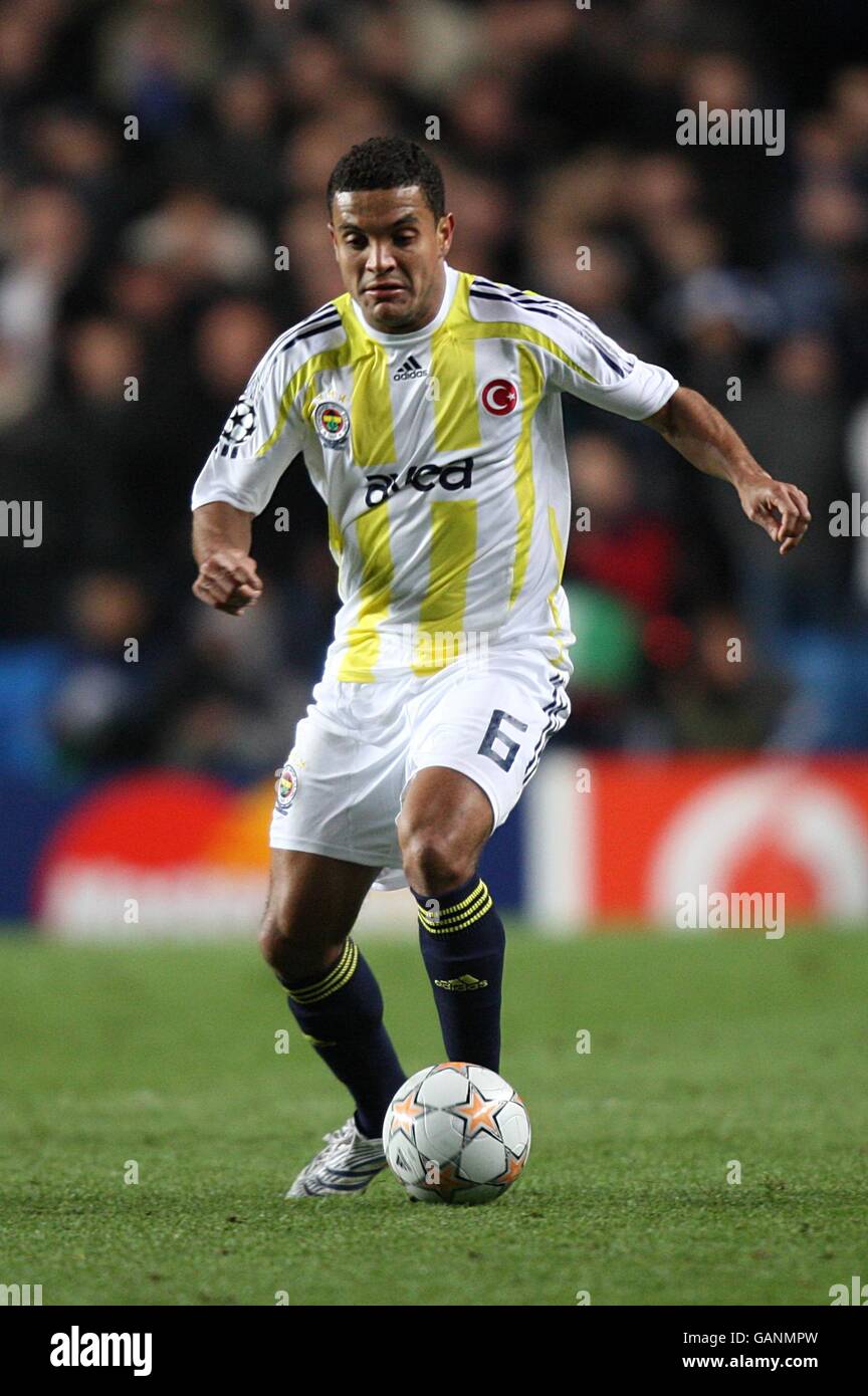 Soccer - UEFA Champions League - Quarter Final - Second Leg - Chelsea v Fenerbahce - Stamford Bridge. Gokcek Wederson, Fenerbahce Stock Photo