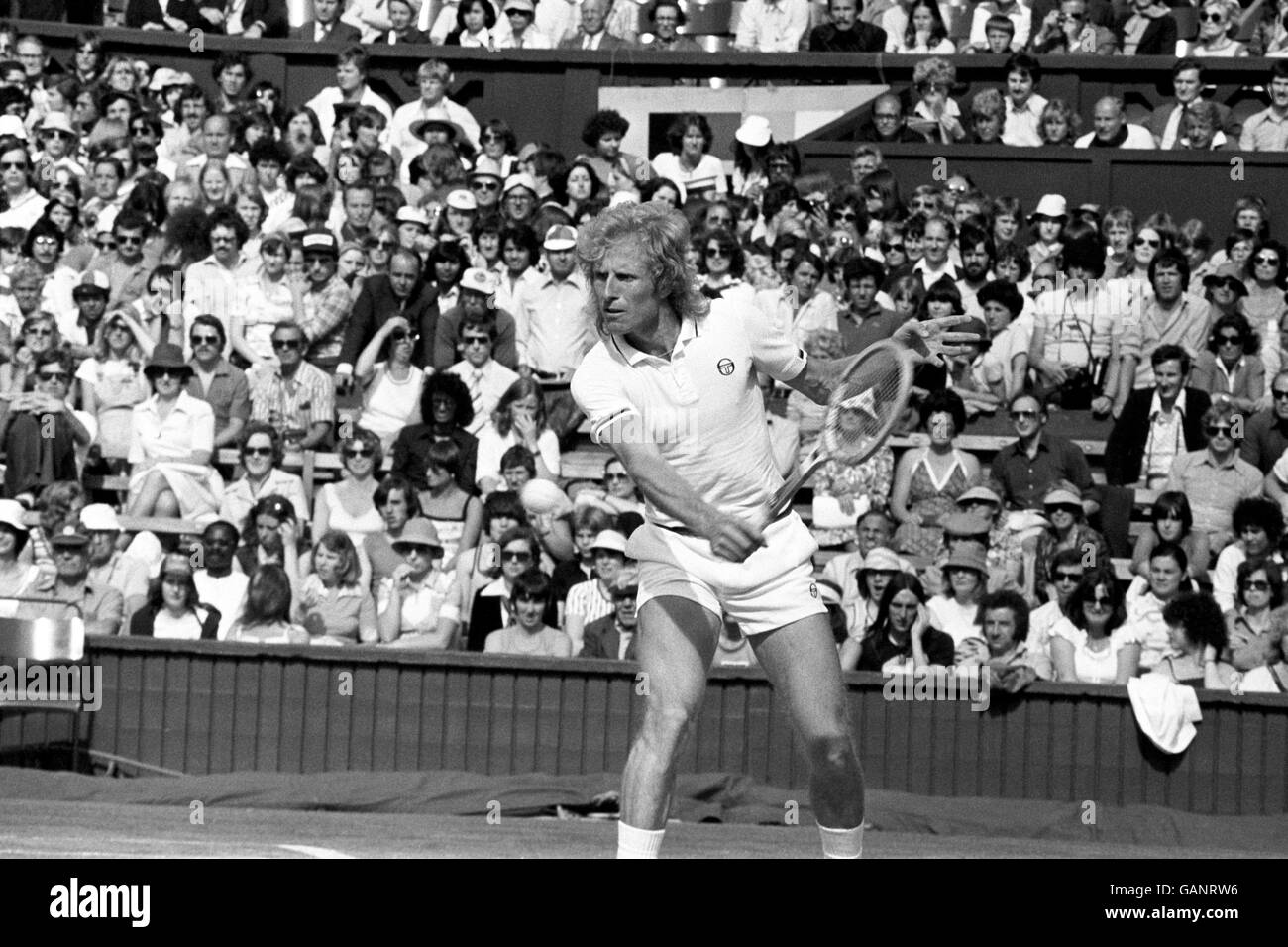 America's Vitas Gerulaitis in action against defending champion Bjorn Borg  of Sweden, in the semi final Stock Photo - Alamy