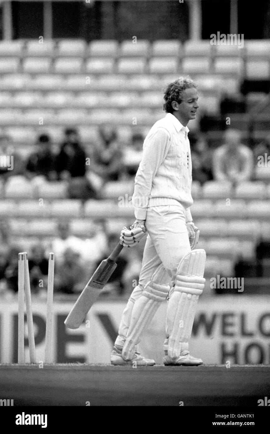 Cricket 3rd test england v new zealand the oval hires stock