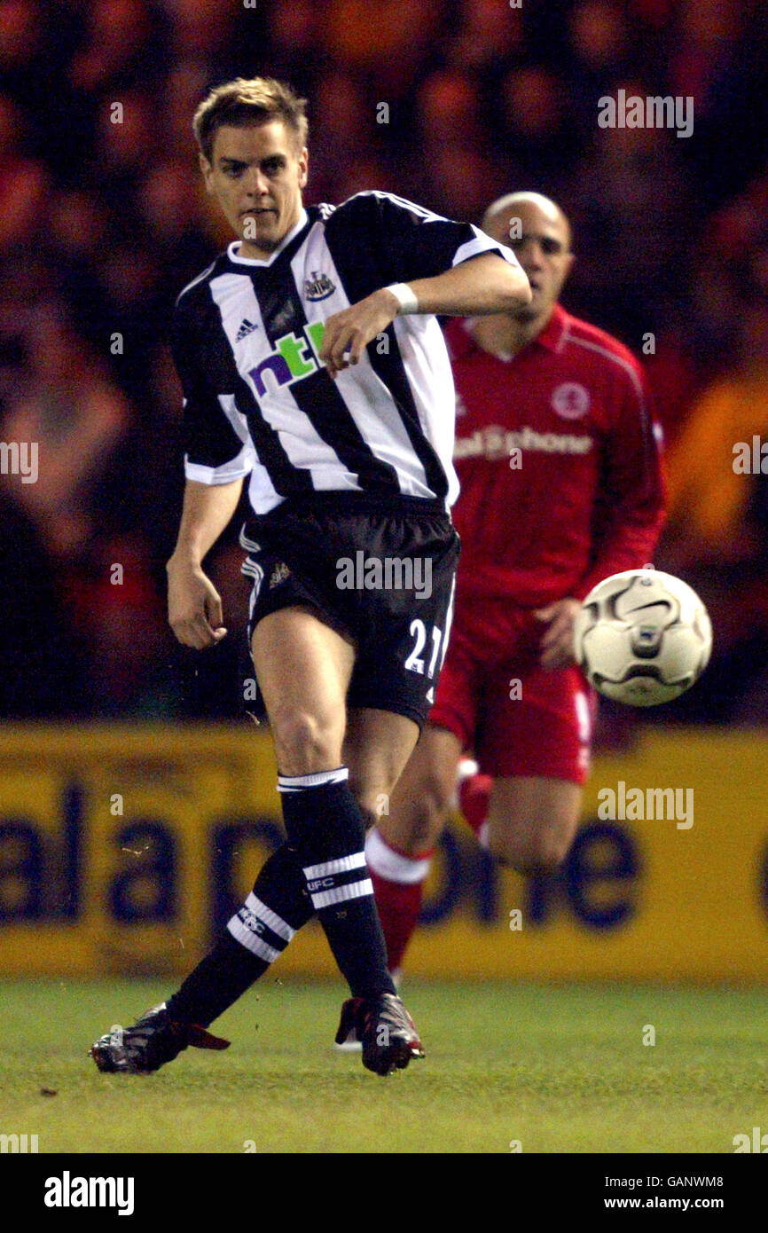 Soccer - FA Barclaycard Premiership - Middlesbrough v Newcastle United. Jonathan Woodgate, Newcastle United Stock Photo