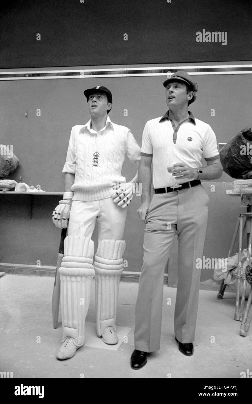 Yorkshire and England batsman Geoff Boycott follows the line of sight of his waxwork, newly included in Madame Tussaud's London collection Stock Photo