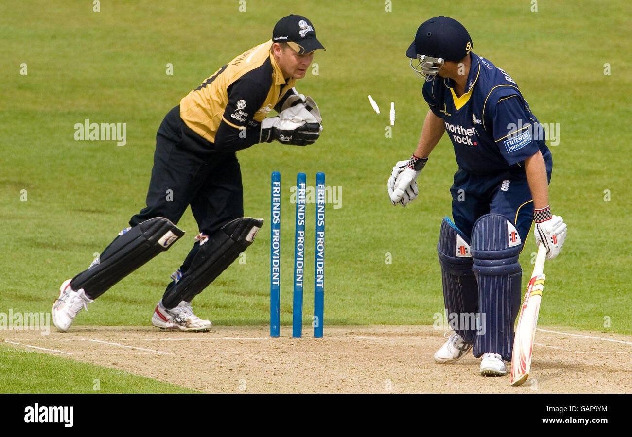 Cricket - Friends Provident Trophy - Yorkshire v Durham - Headingley Carnegie Stock Photo