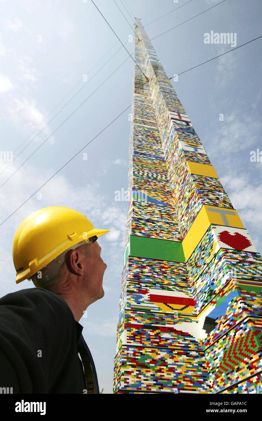 Record breaking LEGO brick tower at LEGOLAND Stock Photo - Alamy