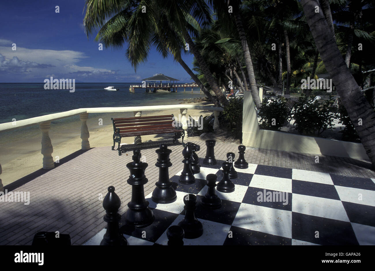 Playing chess at the beach hi-res stock photography and images - Alamy