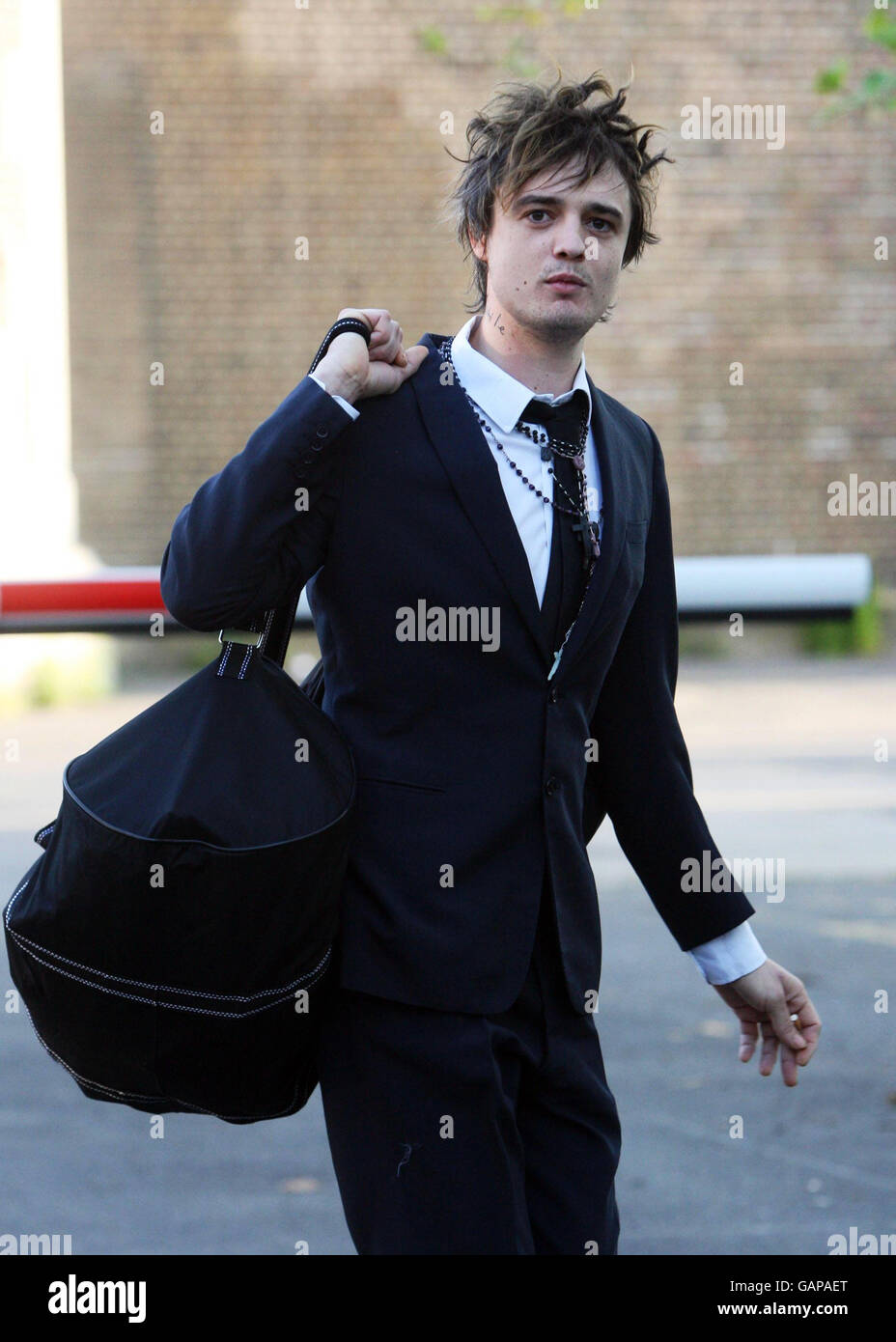 Rock star Pete Doherty outside Wormwood Scrubs Prison in West London following his release. Stock Photo