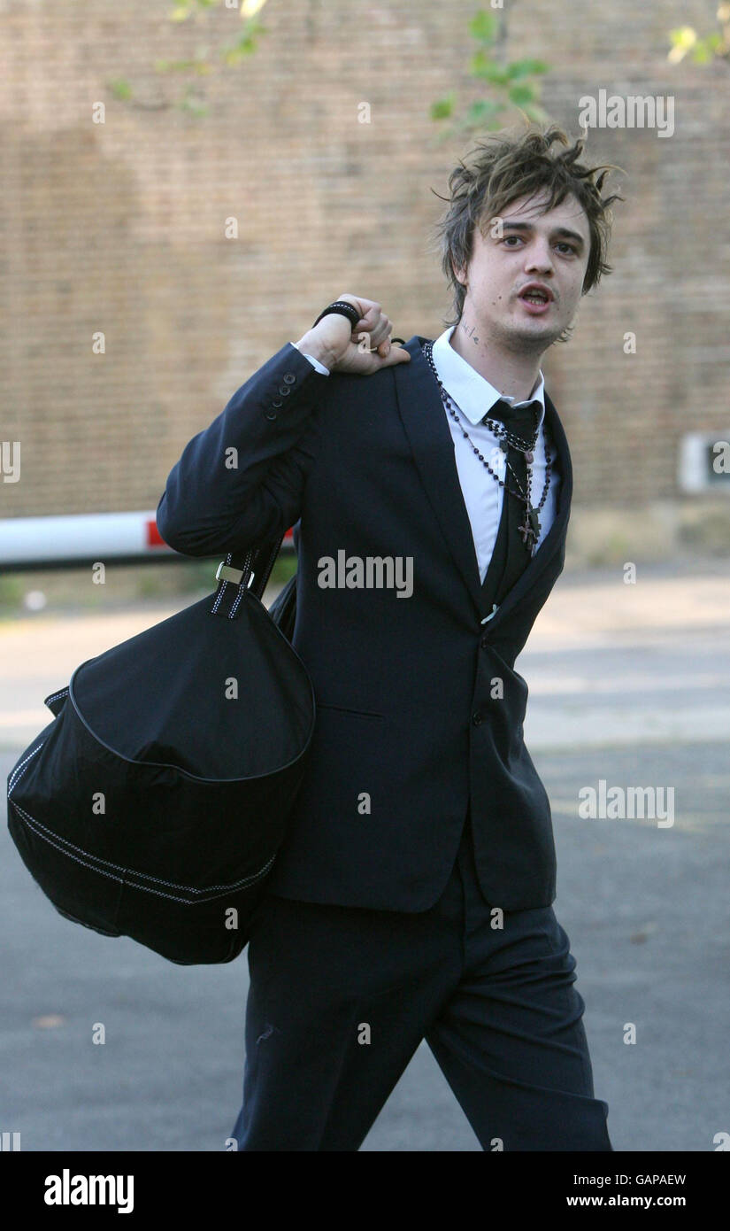 Doherty released from prison. Rock star Pete Doherty outside Wormwood Scrubs Prison in West London following his release. Stock Photo