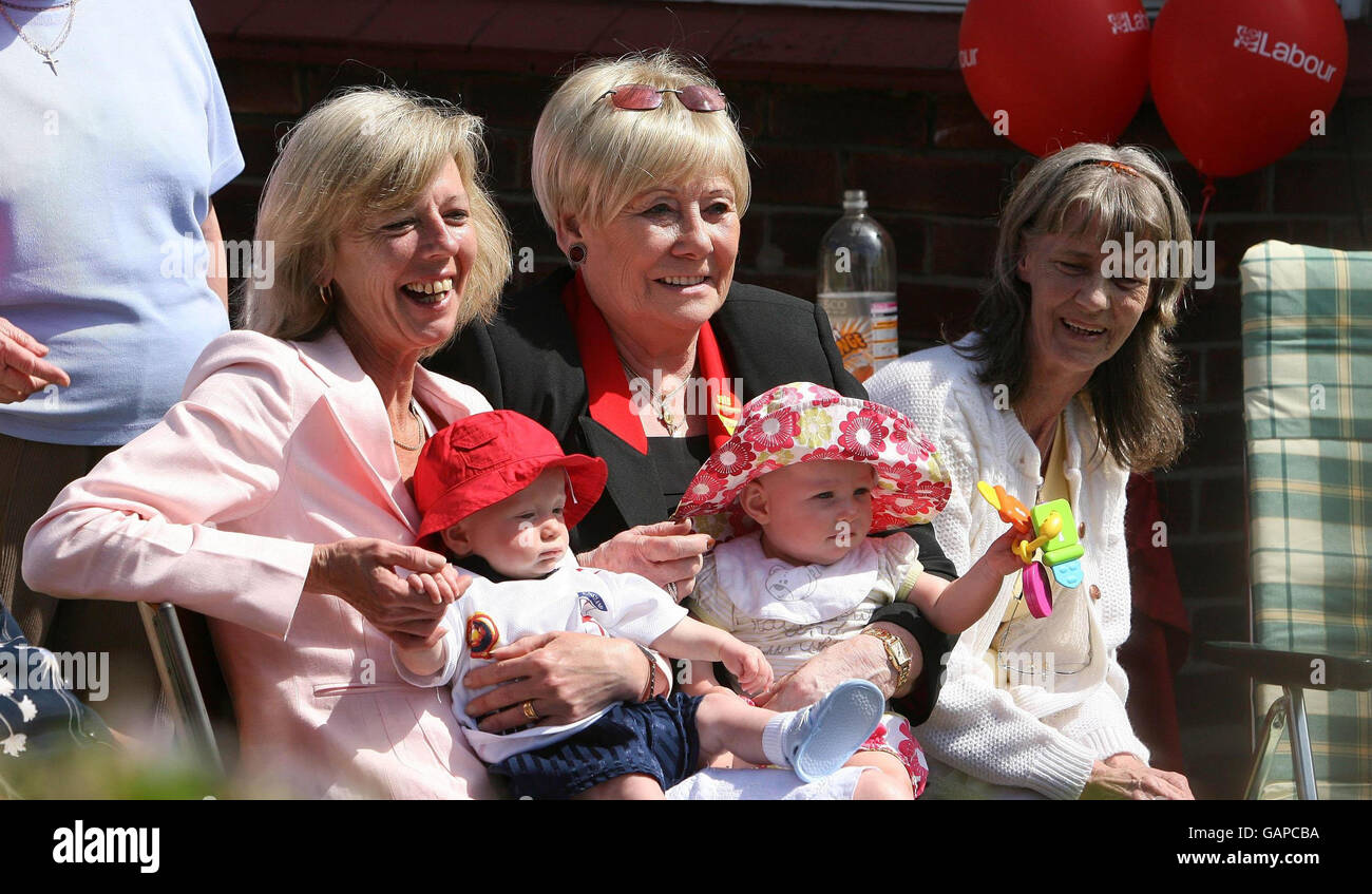 Labour's Parliamentary candidate Tamsin Dunwoody and actress Liz Dawn MBE - aka Vera Duckworth, campaigning for the by-election on the real Coronation Street, in Crewe Cheshire. Stock Photo