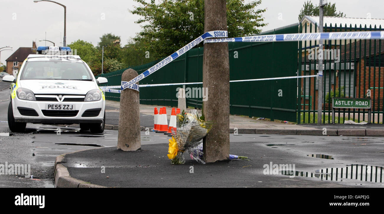 Car crash night police tape hi-res stock photography and images - Alamy