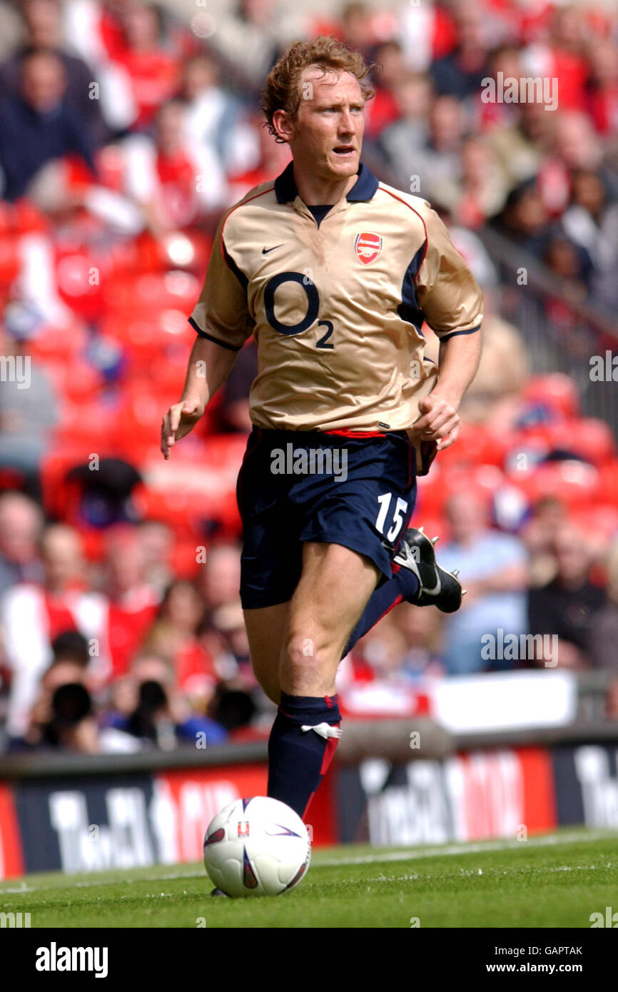 Sheffield united arsenal fa cup semi hi-res stock photography and ...
