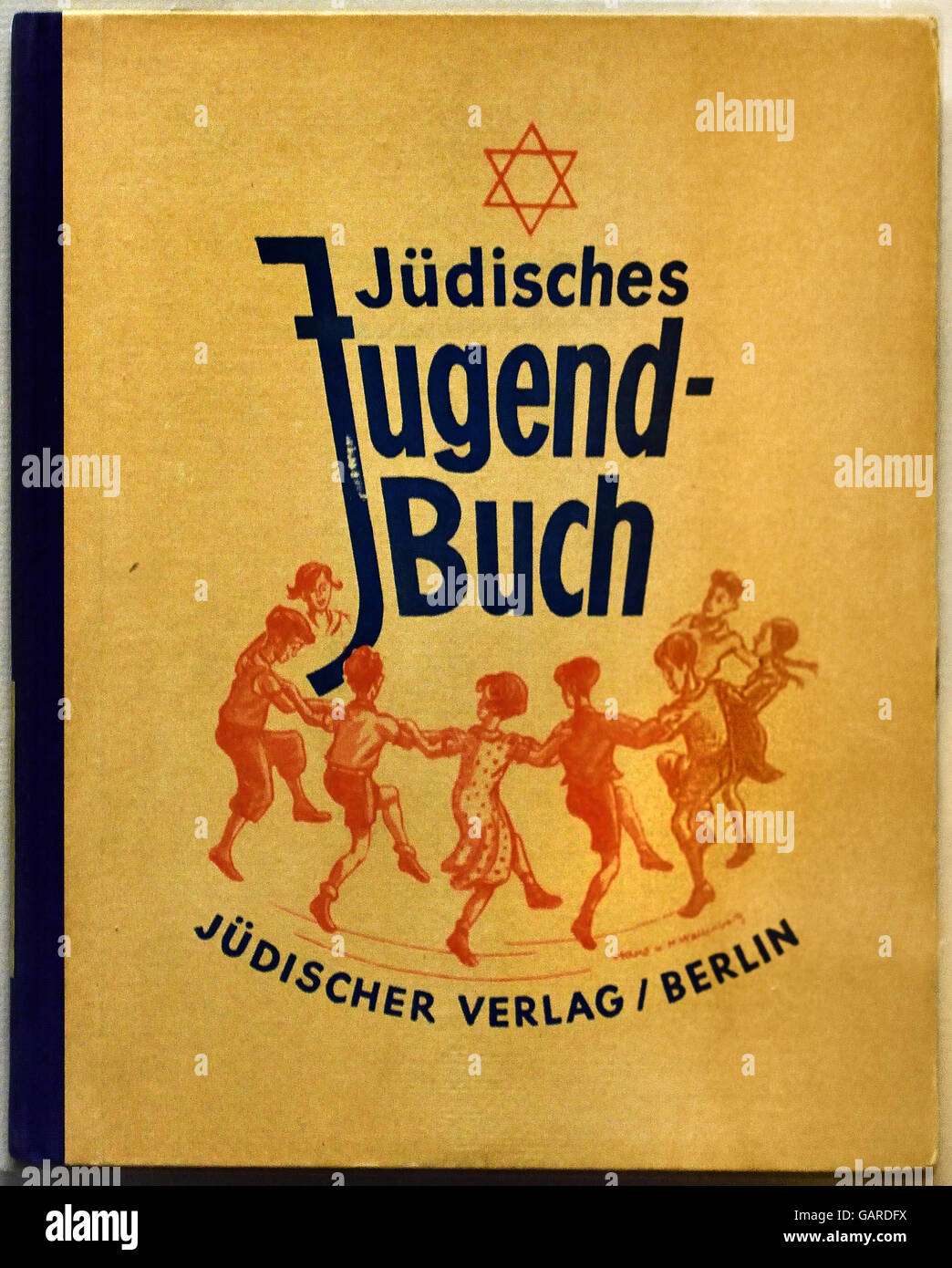 Jewish youth book 1936 Emil Moses Cohn Judischer Verlag Berlin 1936 Nazi Germany Stock Photo
