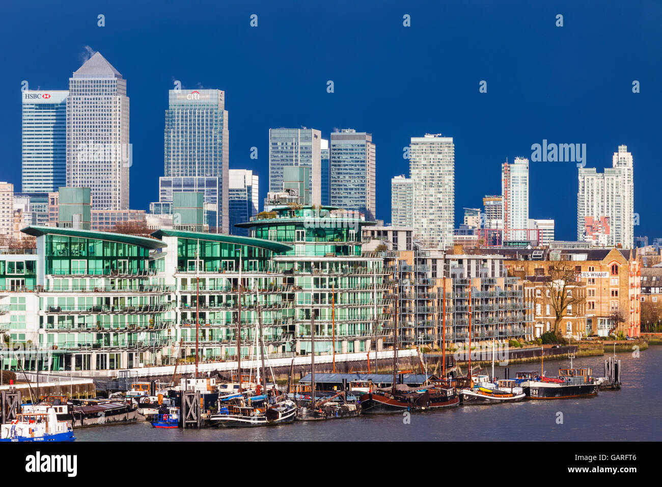 England, London, Canary Wharf and Docklands Skyline Stock Photo - Alamy