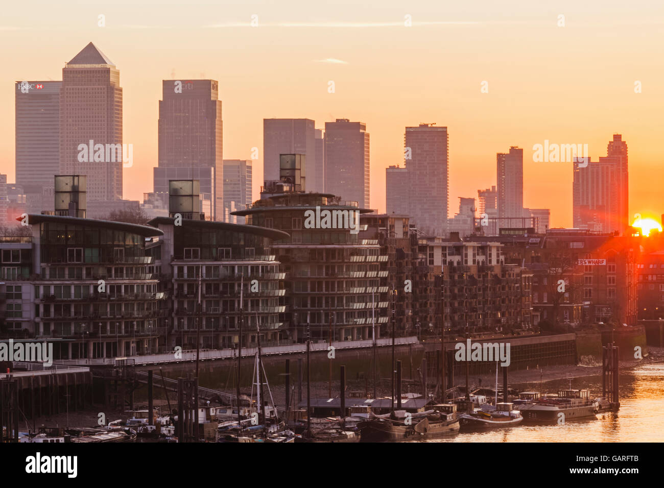 England, London, Canary Wharf and Docklands Skyline Stock Photo - Alamy