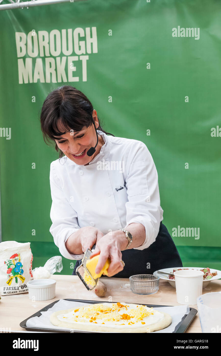 England, London, Southwark, Borough Market, Cooking Demonstration Stock Photo