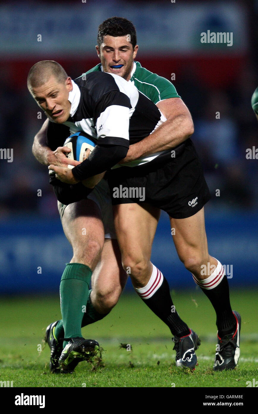 Rugbyu full length action ball running hi-res stock photography and ...