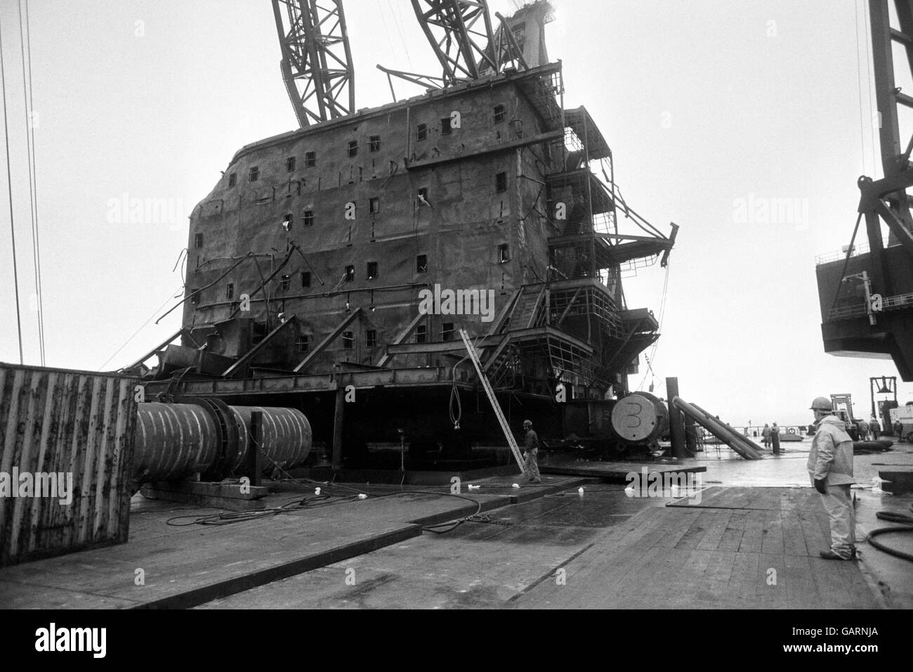 Piper alpha oil rig fire hires stock photography and images Alamy