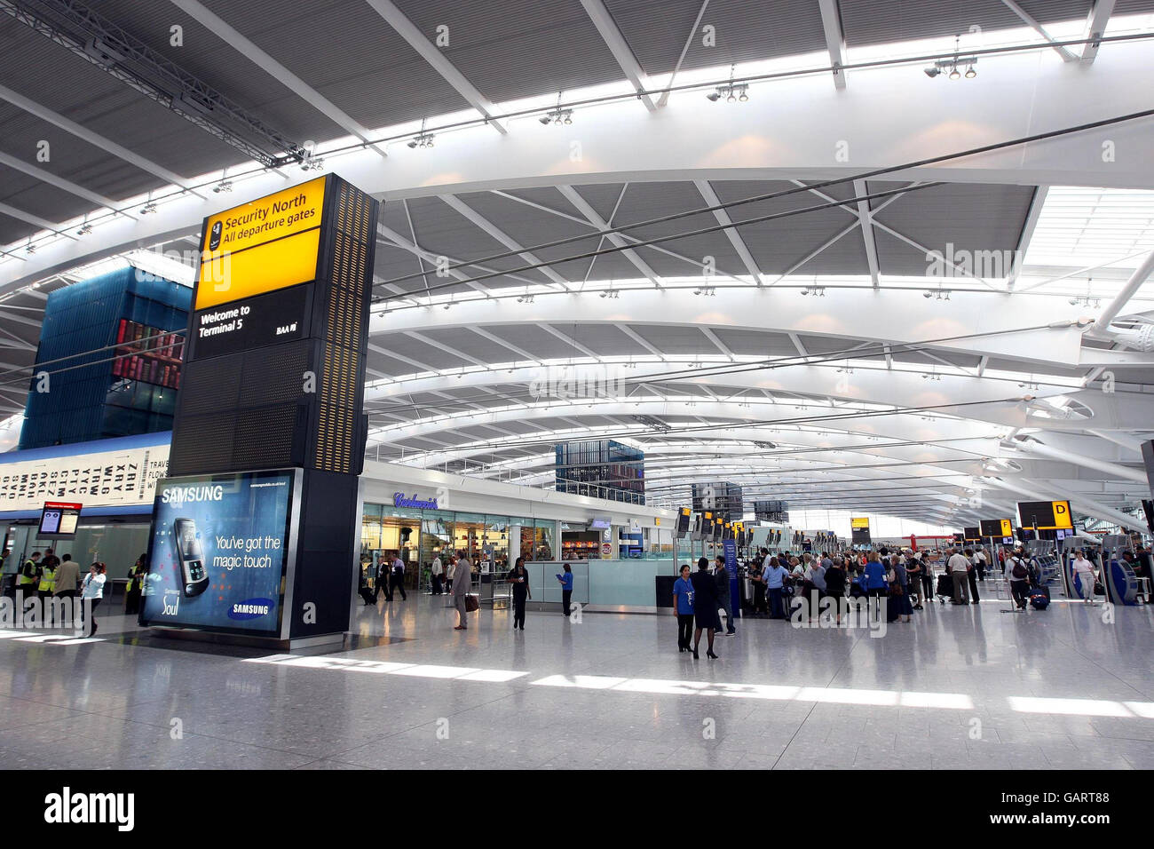 BA to move long-haul flights to new terminal Stock Photo