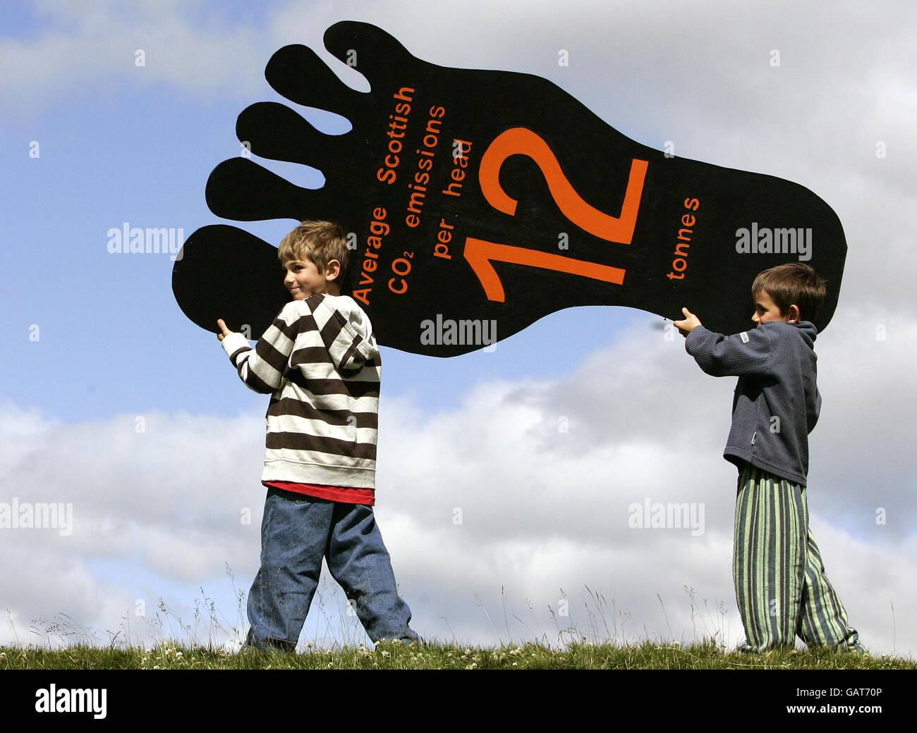 8 left charlie nunn hires stock photography and images Alamy