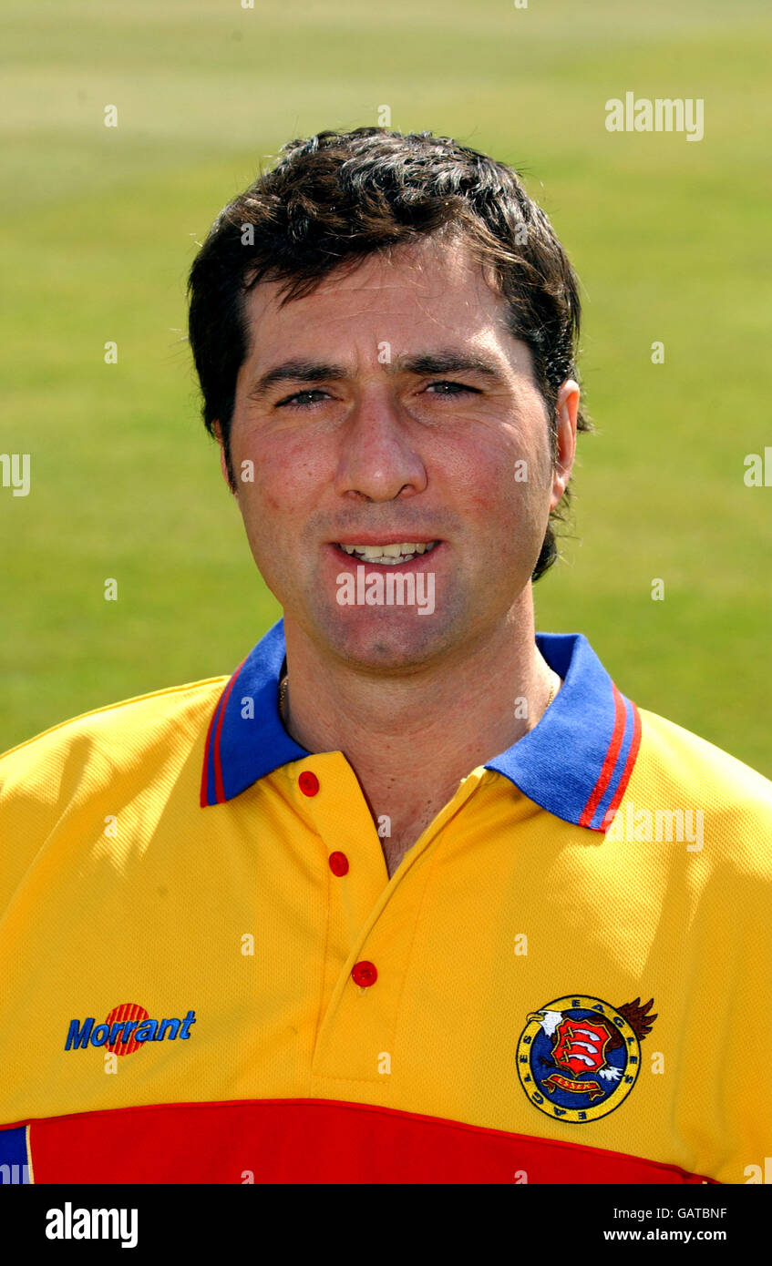 Cricket - Frizzell County Championship -Essex CCC Photocall. Ronnie Irani, Essex CCC Stock Photo