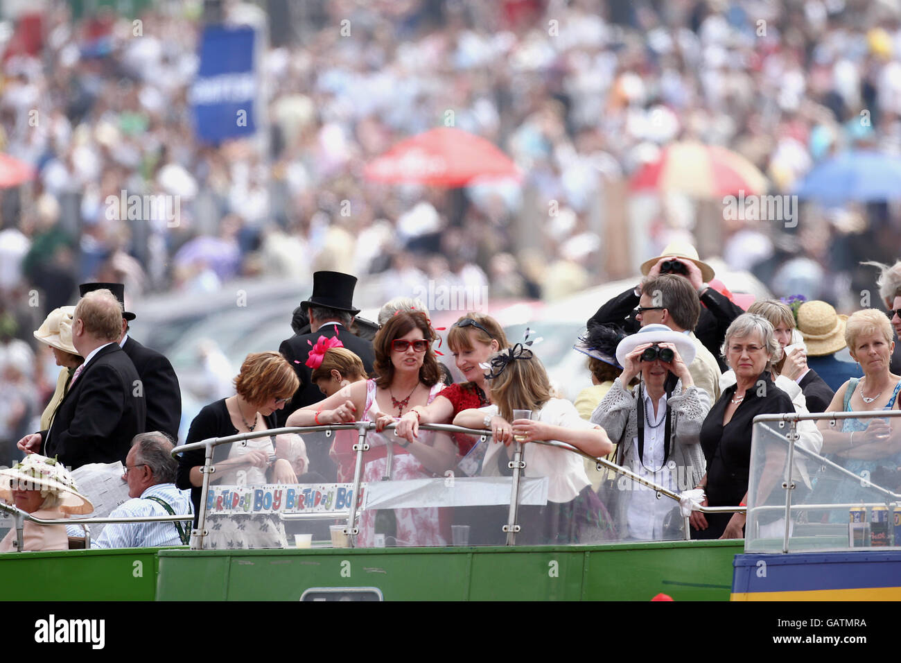 Horse Racing - The 2008 Derby Festival - Derby Day - Epsom Downs Racecourse. Racegoers at Epsom Downs Racecourse on Derby Day Stock Photo