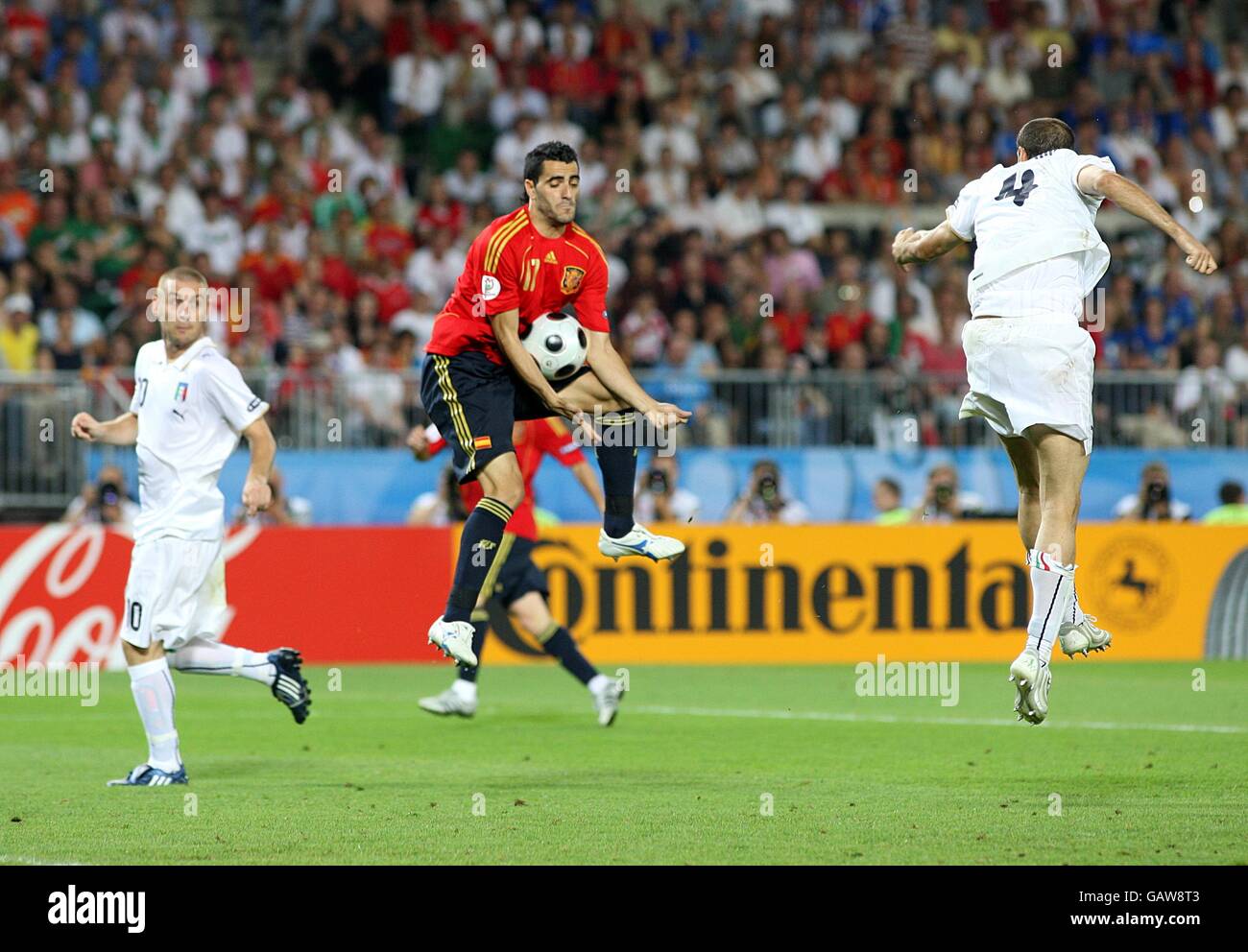 Soccer - UEFA European Championship 2008 - Quarter Final - Spain v Italy - Ernst Happel Stadium Stock Photo