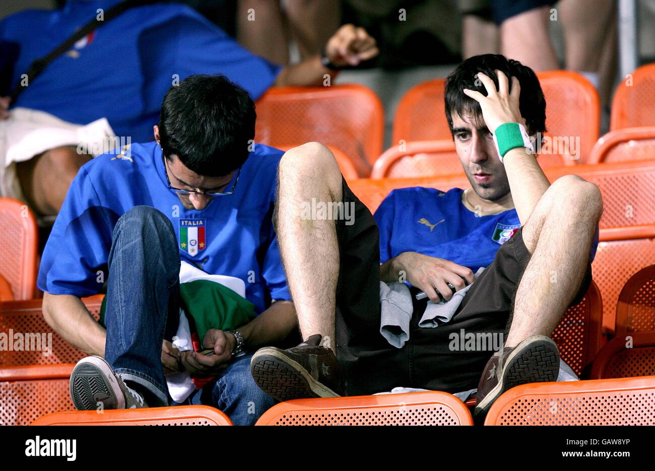 Soccer - UEFA European Championship 2008 - Quarter Final - Spain v Italy - Ernst Happel Stadium. Dejected Italian fans in the stands after the match Stock Photo