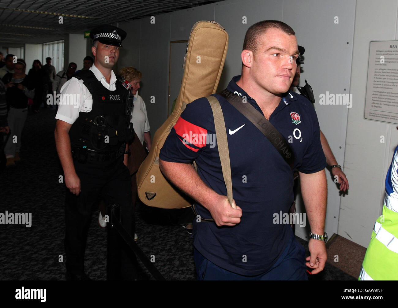 Rugby Union England Arrive Back At Heathrow Airport Stock Photo Alamy