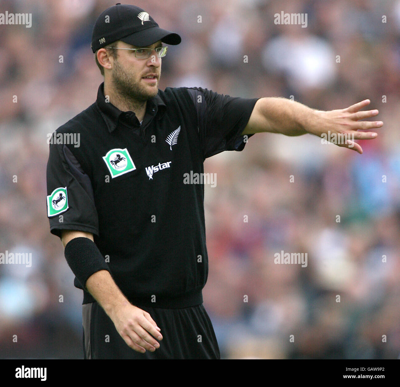 Cricket - NatWest Series - Third One Day International - England v New Zealand - The County Ground. New Zealand's captain Daniel Vetori sets his field placings Stock Photo