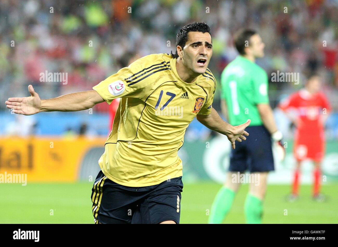 Spain's Daniel Guiza (left) celebrates after scoring his team's second goal of the game Stock Photo