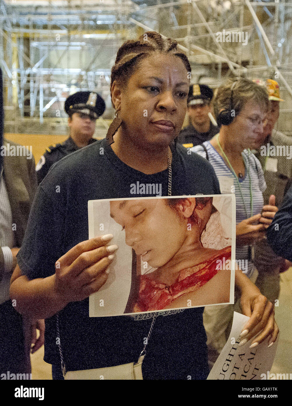 High capacity magazine hires stock photography and images Alamy