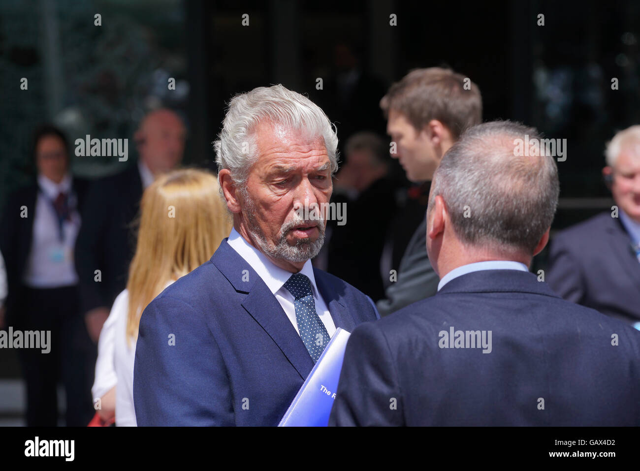 London, UK. 6th July 2016. The families of the fallen soldiers demand Time for Truth & Justice as the Chilcot war report on Britains role in the Iraq way is published today, outside QEII Centre, London, UK. Credit:  See Li/Alamy Live News Stock Photo