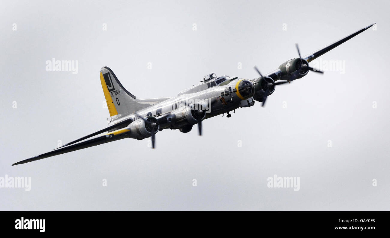 Liberty Belle flies once again. Liberty Belle, one of the few World War II B17 planes still flying, lands at Prestwick Airport in Ayrshire. Stock Photo