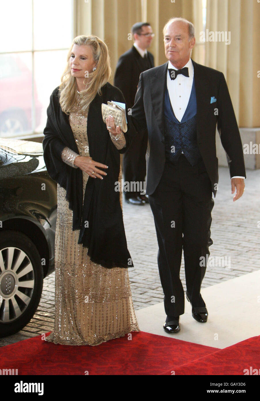 Princess Yasmin Aga Khan And Prince Amyn Aga Khan Arrive At Buckingham Palace London For A Dinner To Mark The Aga Khan S Golden Jubilee Stock Photo Alamy Princess Yasmin Aga Khan And Prince Amyn Aga Khan Arrive At Buckingham Palace London For A Dinner To Mark The Aga Khan S Golden Jubilee Stock Photo Alamy