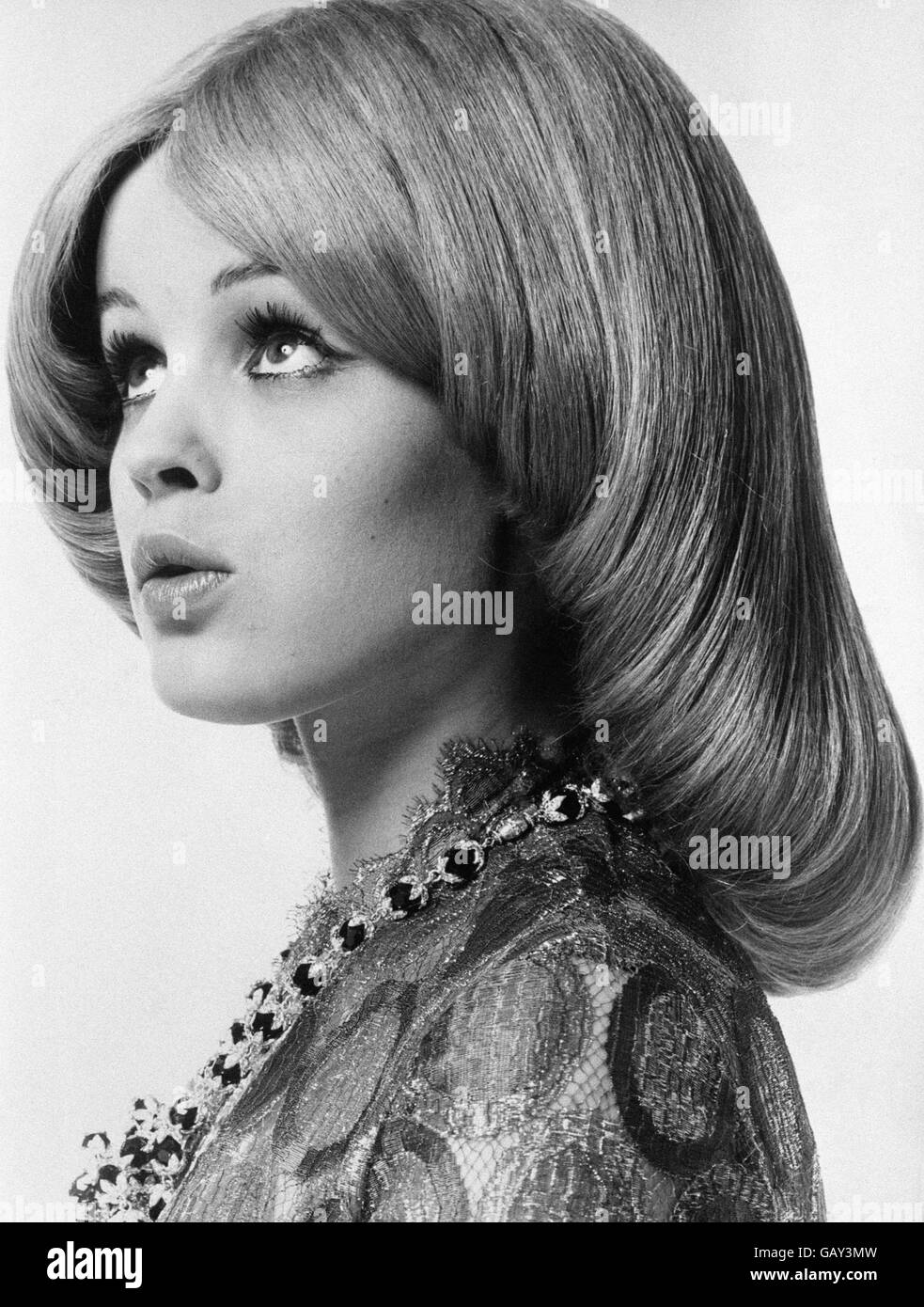 Hairstyles 1960s hi-res stock photography and images - Alamy