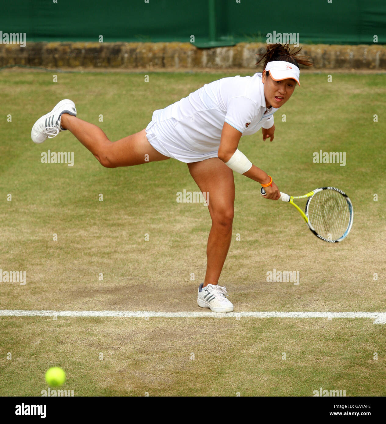 Tamarine Tanasugarn in action against Jelena Jankovic Stock Photo
