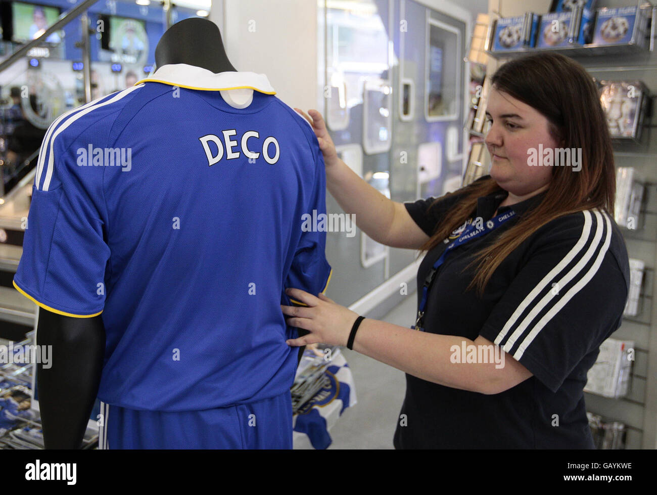 Chelsea team store deals