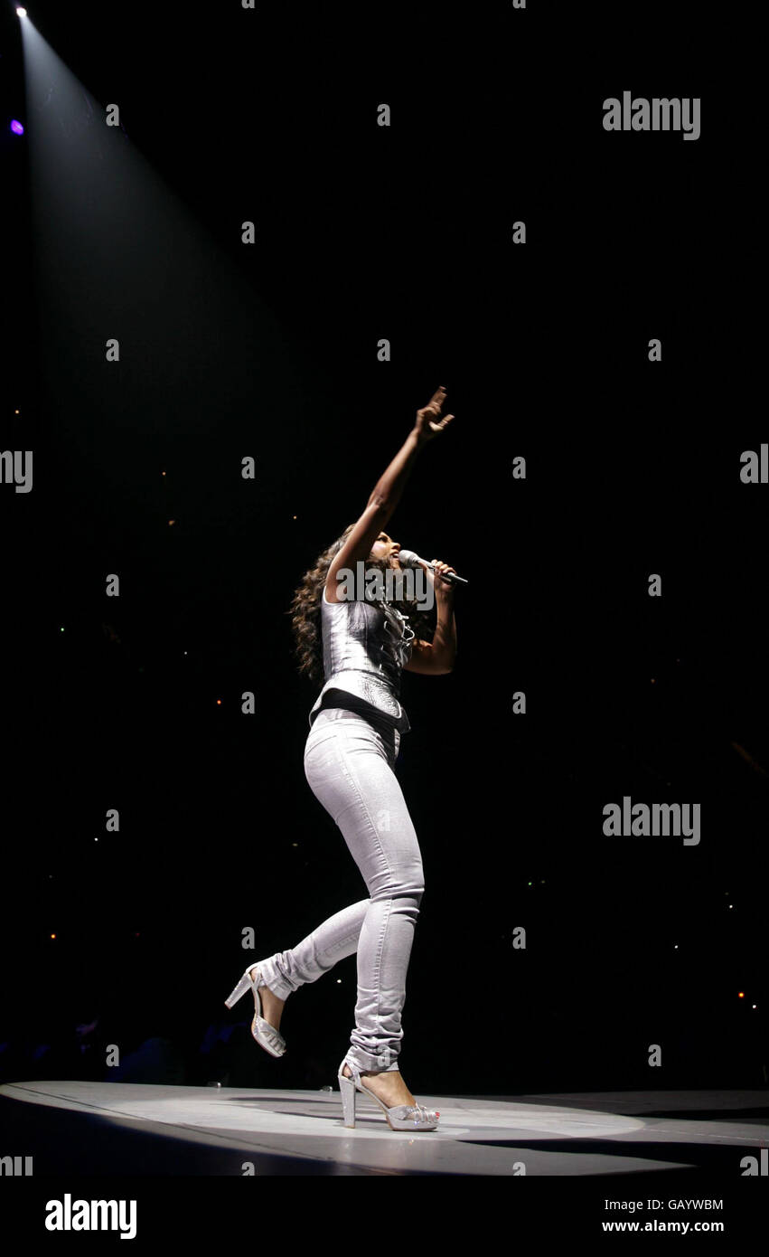 Alicia Keys in concert London Stock Photo Alamy