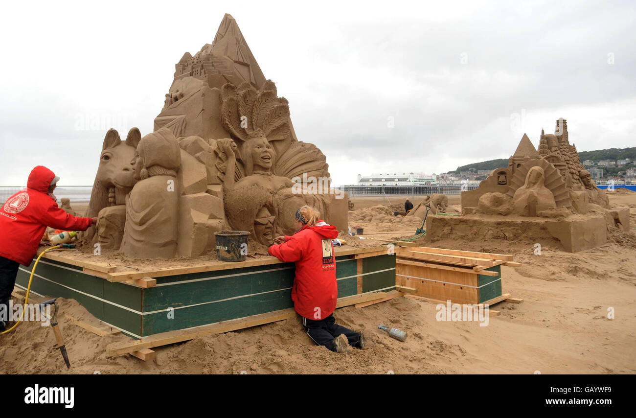 weston-super-mare-sand-sculptures-stock-photo-alamy