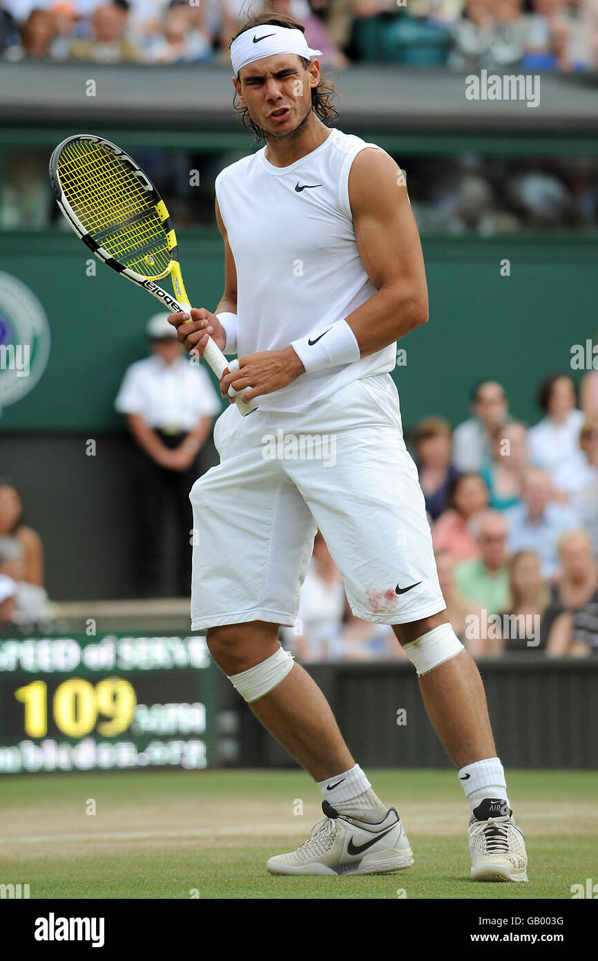 Spain's Rafael Nadal in action against Germany's Rainer Schuettler during  the Wimbledon Championships 2008 at the All England Tennis Club in Wimbledon  Stock Photo - Alamy
