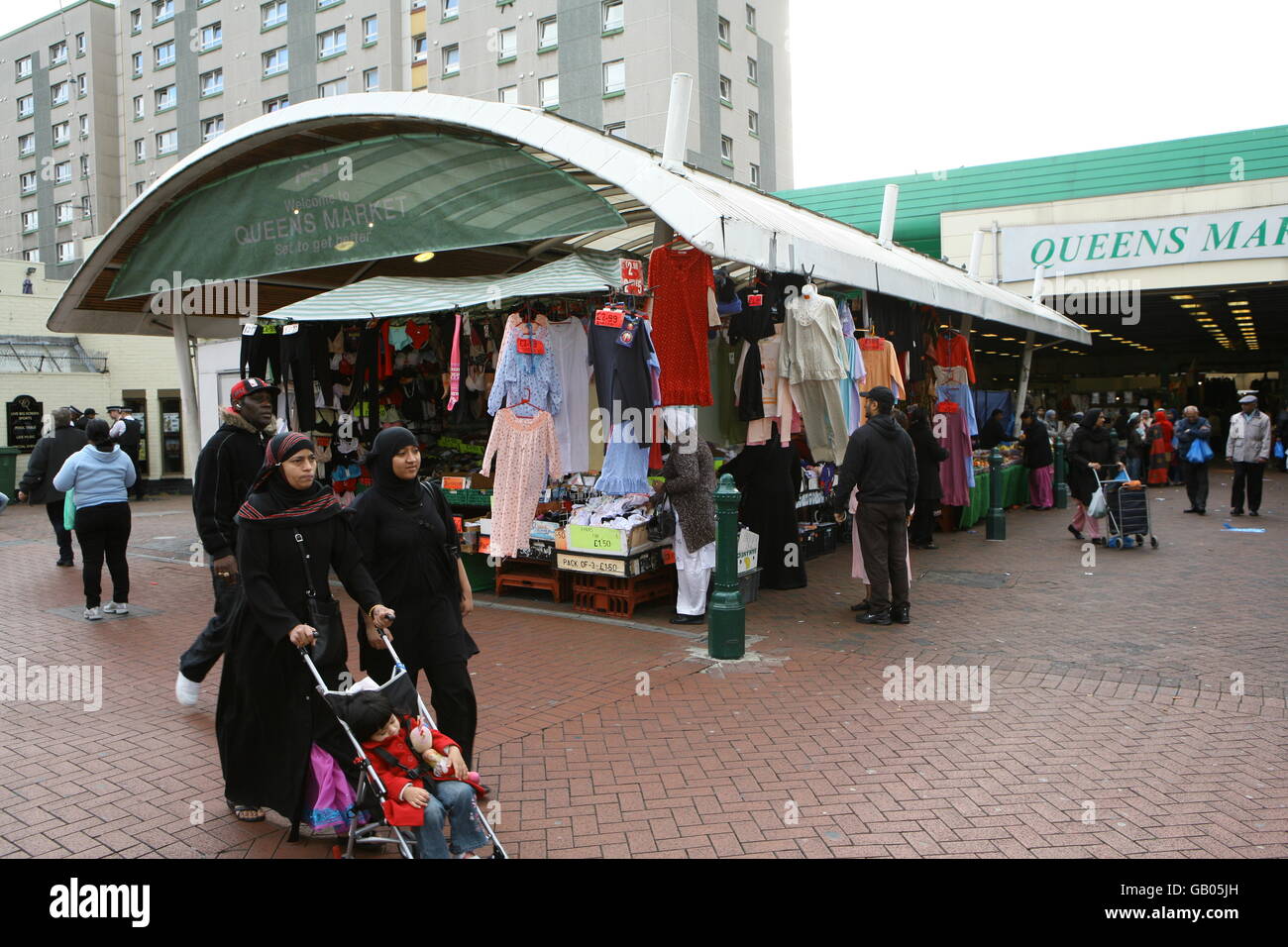 Statford, Newham, East London.  Queens Market on Green Street, Newham, a truly multi ethnic district of London. Stock Photo
