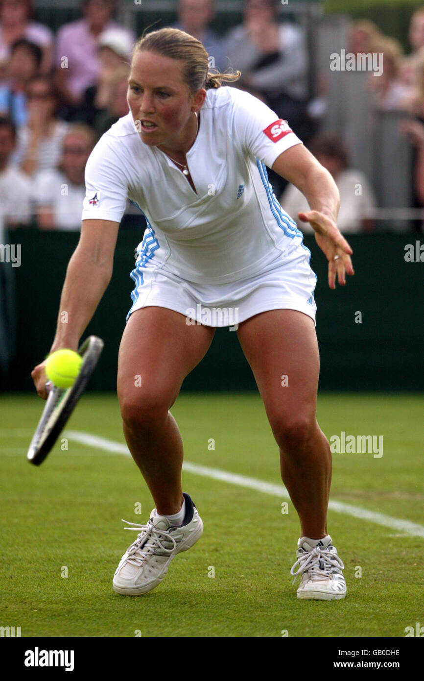 Tennis - Wimbledon 2003 - Women's First Round - Lucie Ahl v Ai Sugiyama Stock Photo