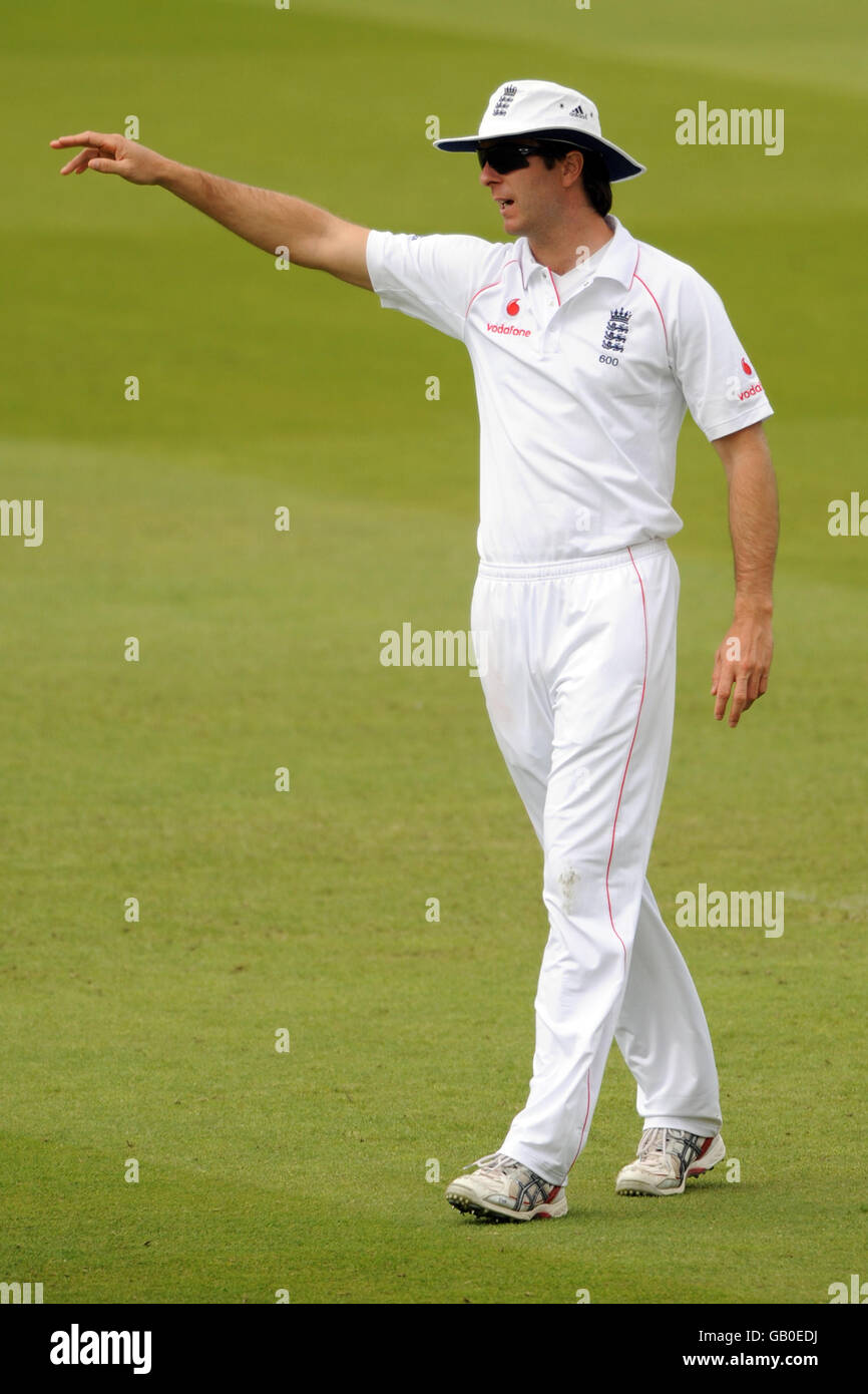 Cricket - npower First Test - Day Four - England v South Africa - Lord's. England's captain Michael Vaughan moves his field placings Stock Photo