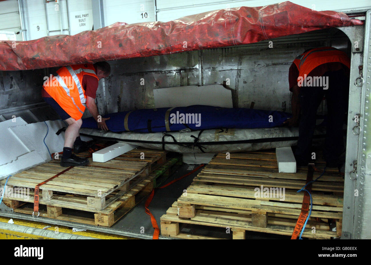 great-britain-s-canoes-are-loaded-into-to-crates-at-british-airways